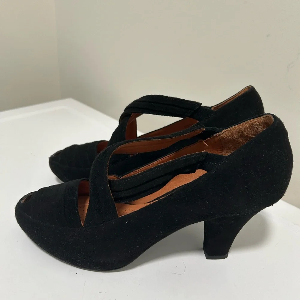 Gentle Souls Suede Peeptoe Heels Black Size 8